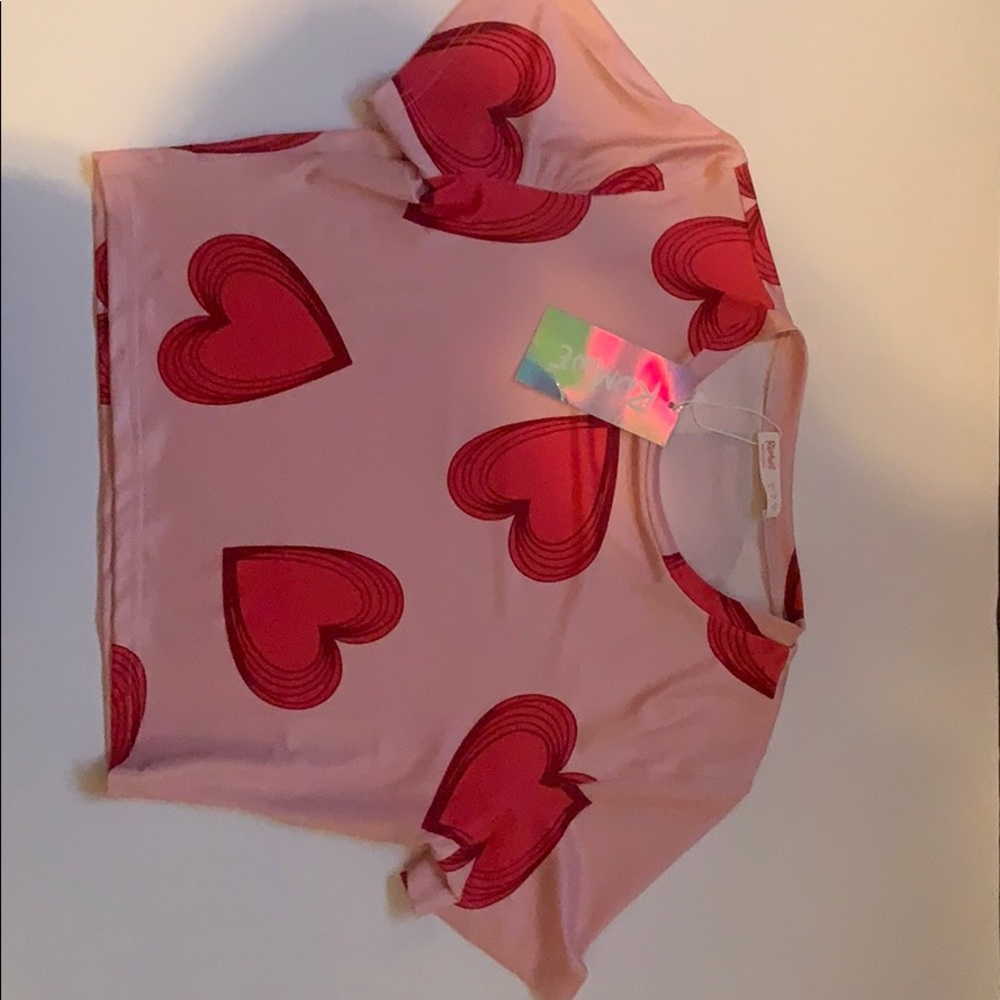 Heart Graphic Pink Crop Tee